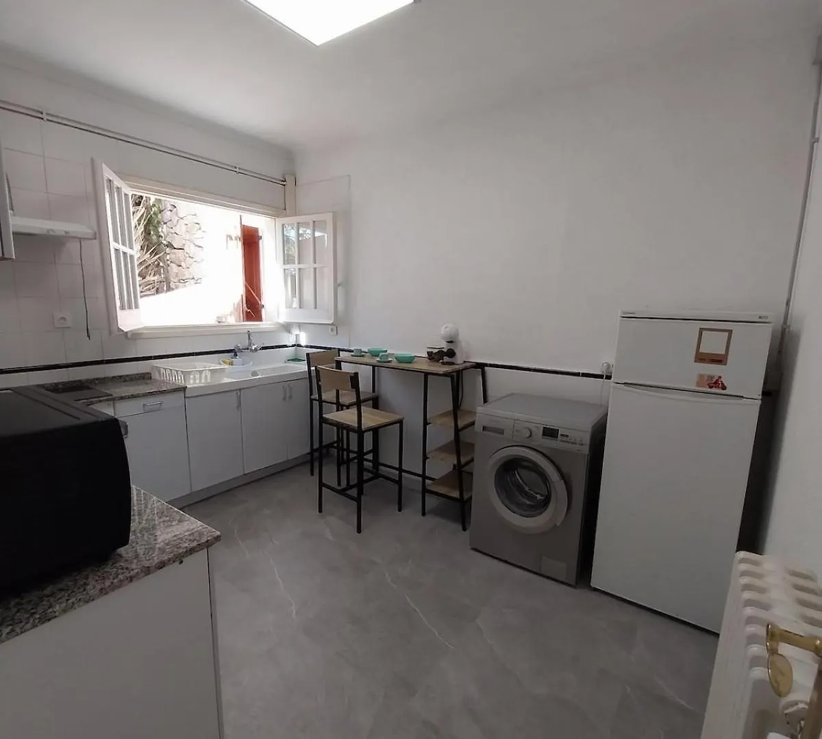2 Bed Apt 10Min Walk To Beach Tarragona Spain