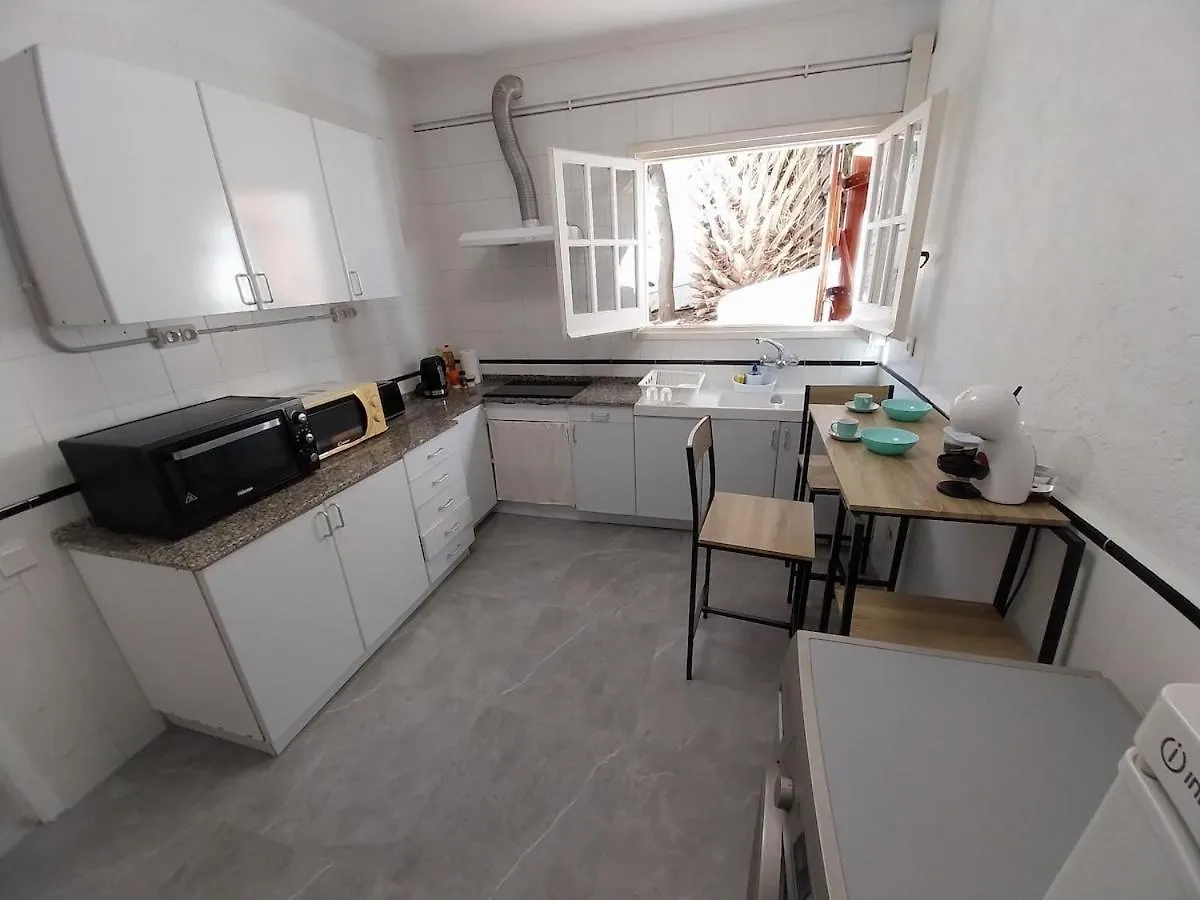 2 Bed Apt 10Min Walk To Beach Tarragona 0*,  Spain